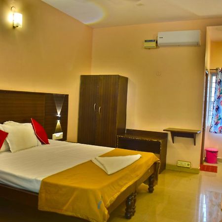 Jains Royal Palace Resorts Yelagiri Eksteriør billede