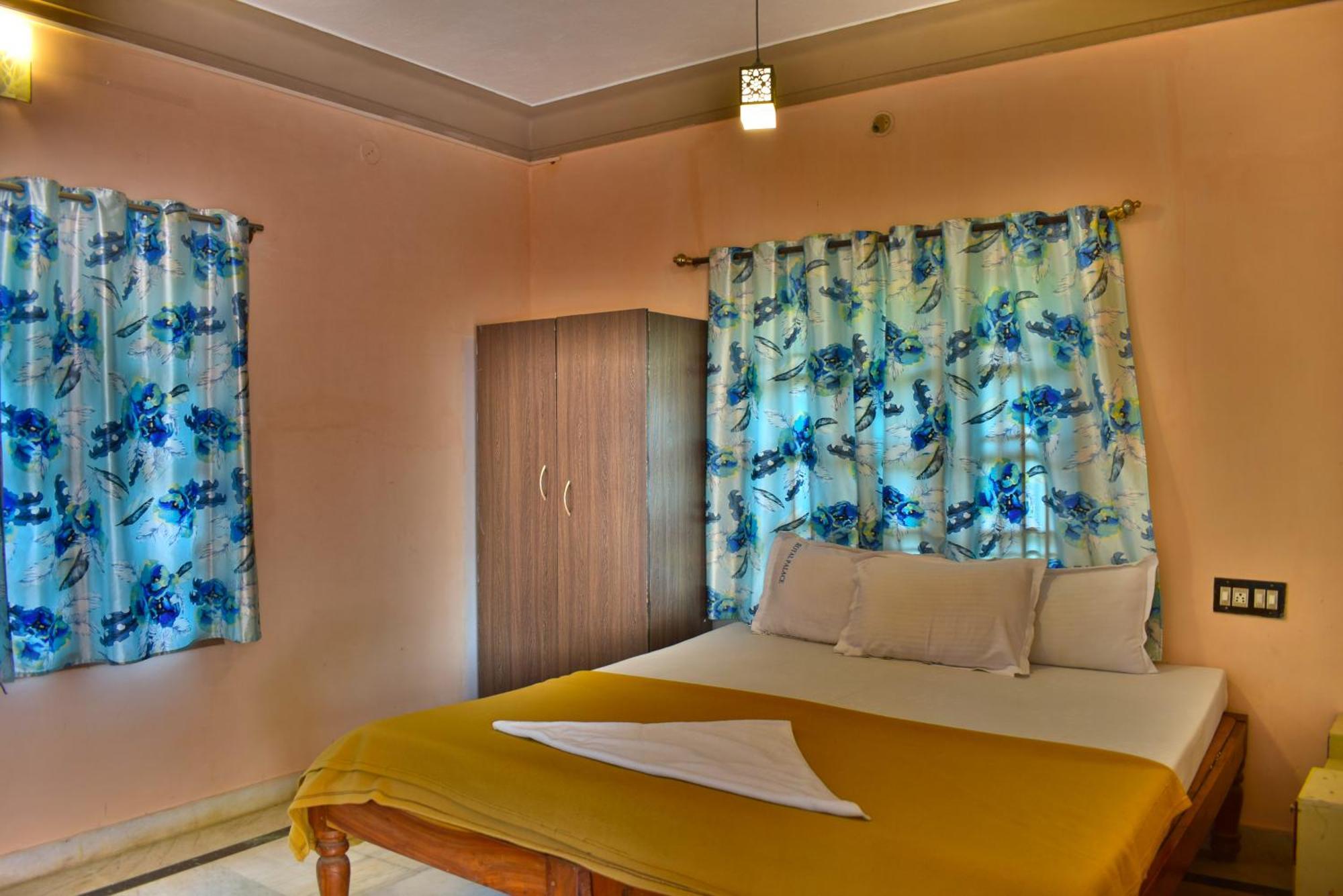 Jains Royal Palace Resorts Yelagiri Eksteriør billede
