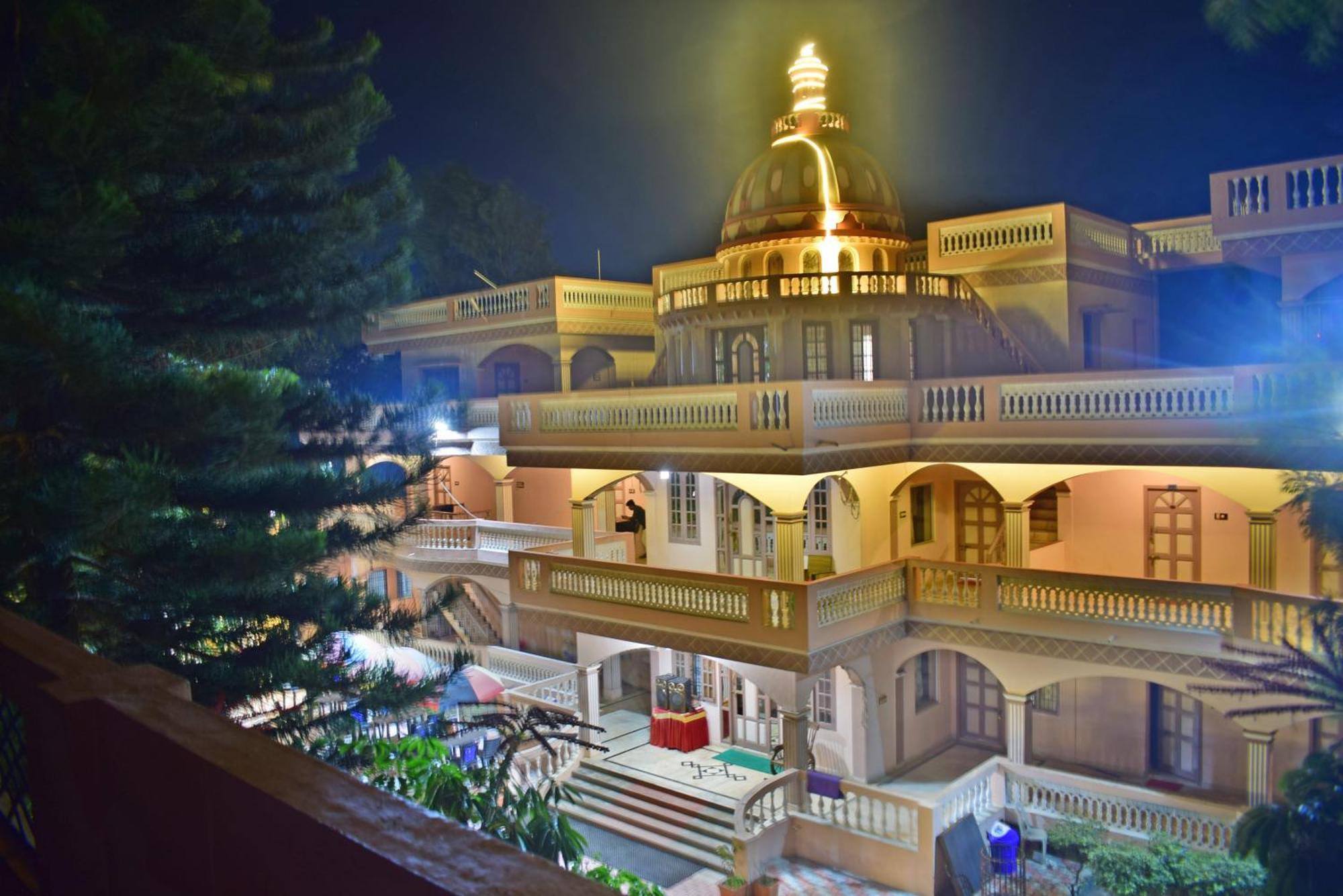 Jains Royal Palace Resorts Yelagiri Eksteriør billede