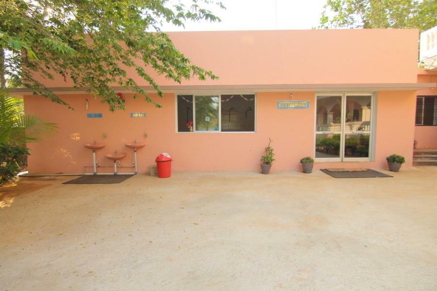 Jains Royal Palace Resorts Yelagiri Eksteriør billede