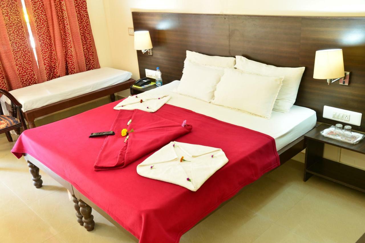 Jains Royal Palace Resorts Yelagiri Eksteriør billede